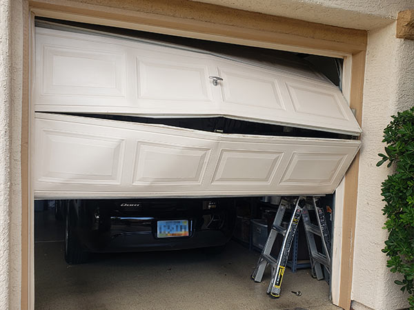 Signs You Need Garage Door Panel Replacement