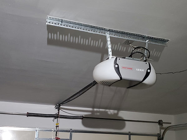 Signs You Need a New Garage Door Opener