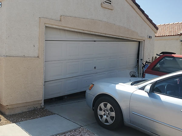 Signs You Should Replace Garage Door Panels