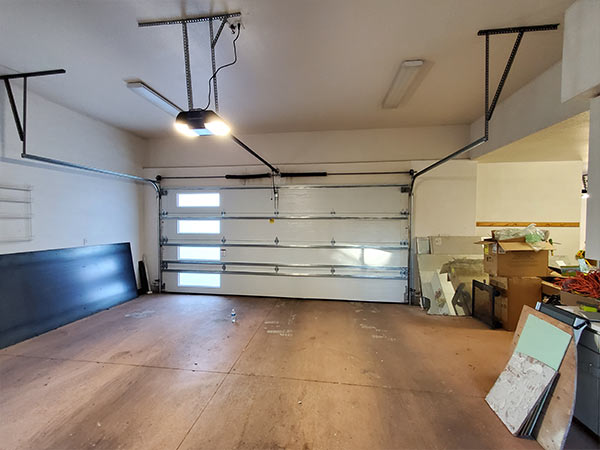 Signs Your Garage Door Needs a Checkup