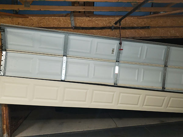 When Should You Replace Garage Door Panels
