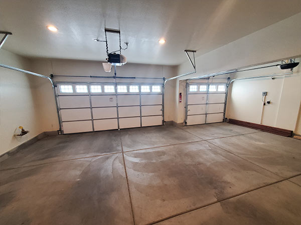 Why You Shouldn’t Delay Garage Door Repairs