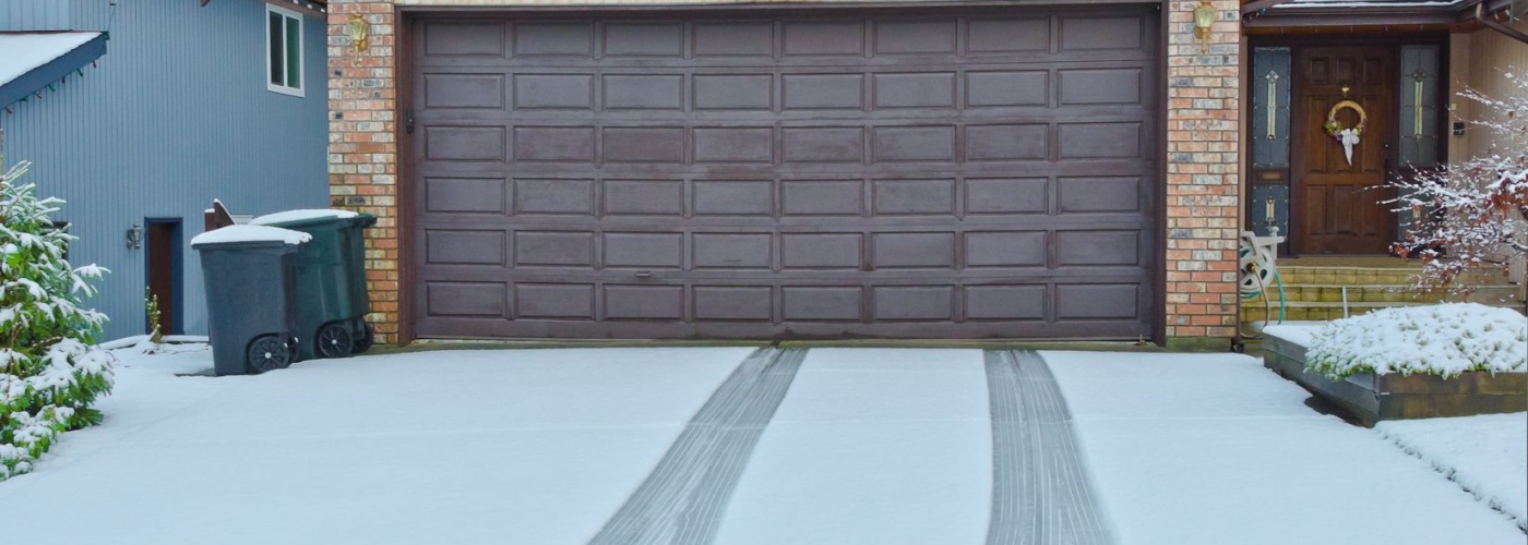 Why Garage Doors Fail in Extreme Temperatures